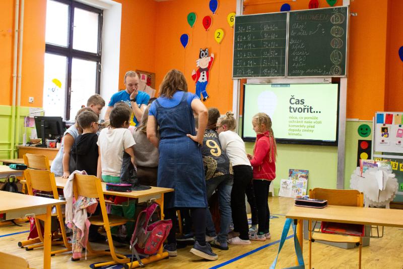 Workshop Build the Change na ZŠ Jungmannovy sady v Mělníku | Včely: Biodiverzita & Klimatická změna